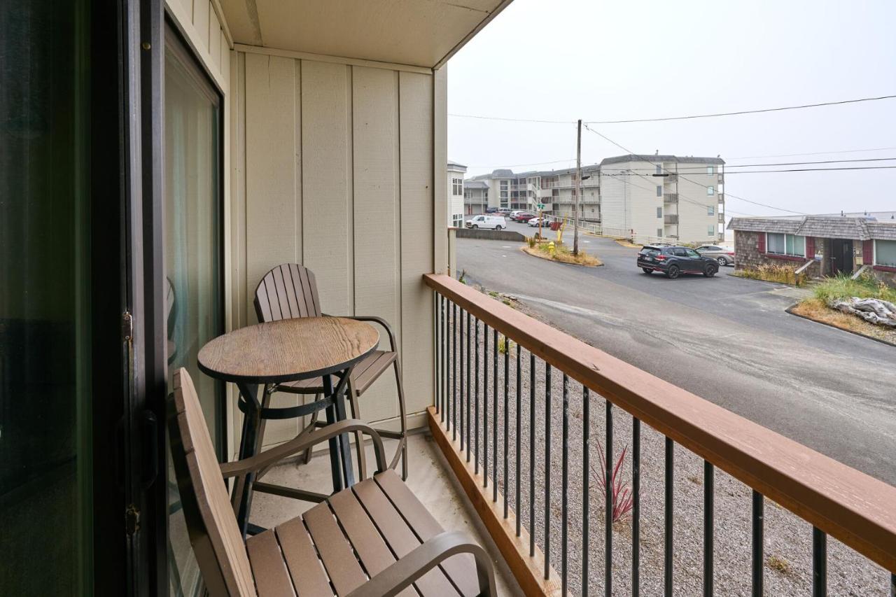 Surftides Plaza Rentals Lincoln City Bagian luar foto