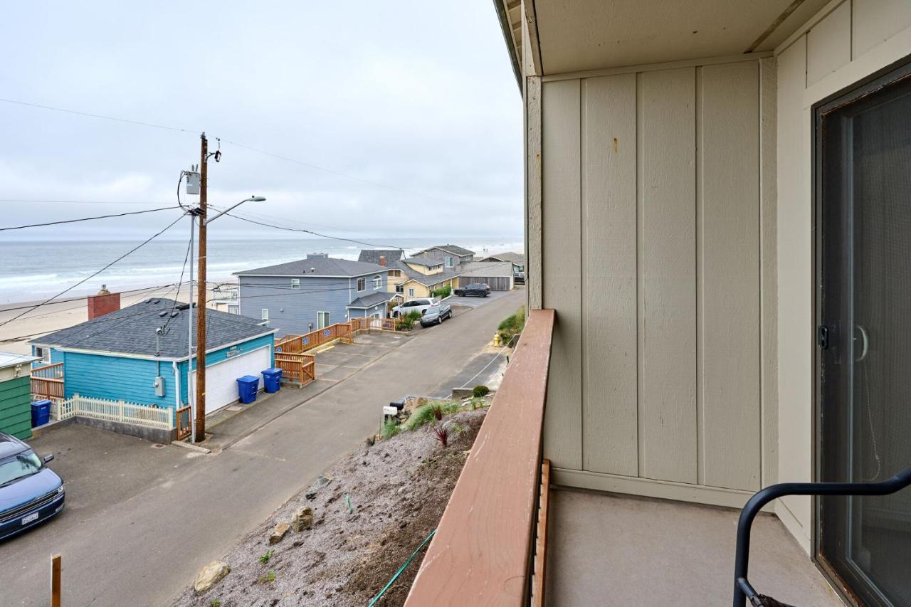 Surftides Plaza Rentals Lincoln City Bagian luar foto