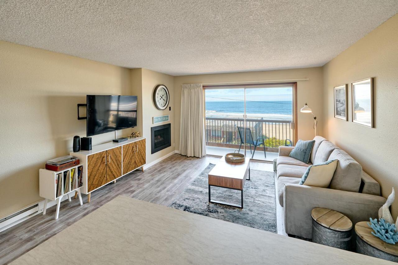 Surftides Plaza Rentals Lincoln City Bagian luar foto